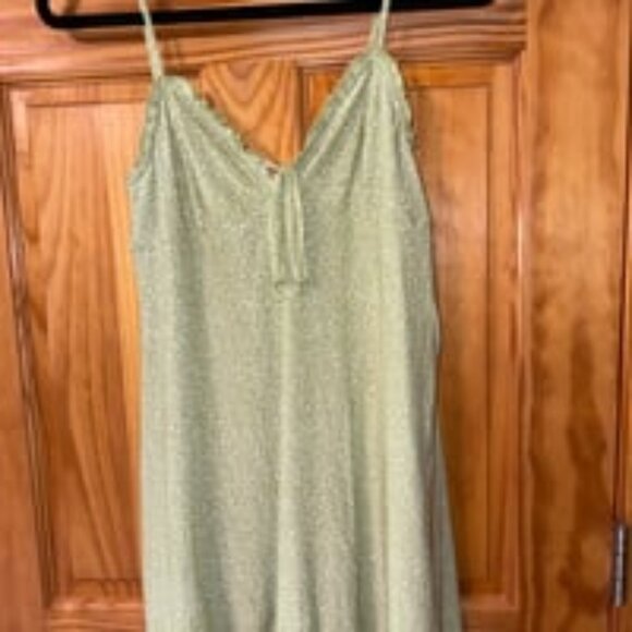 Women’s Medium NEW American Eagle Green Floral Dres - Picture 1 of 4